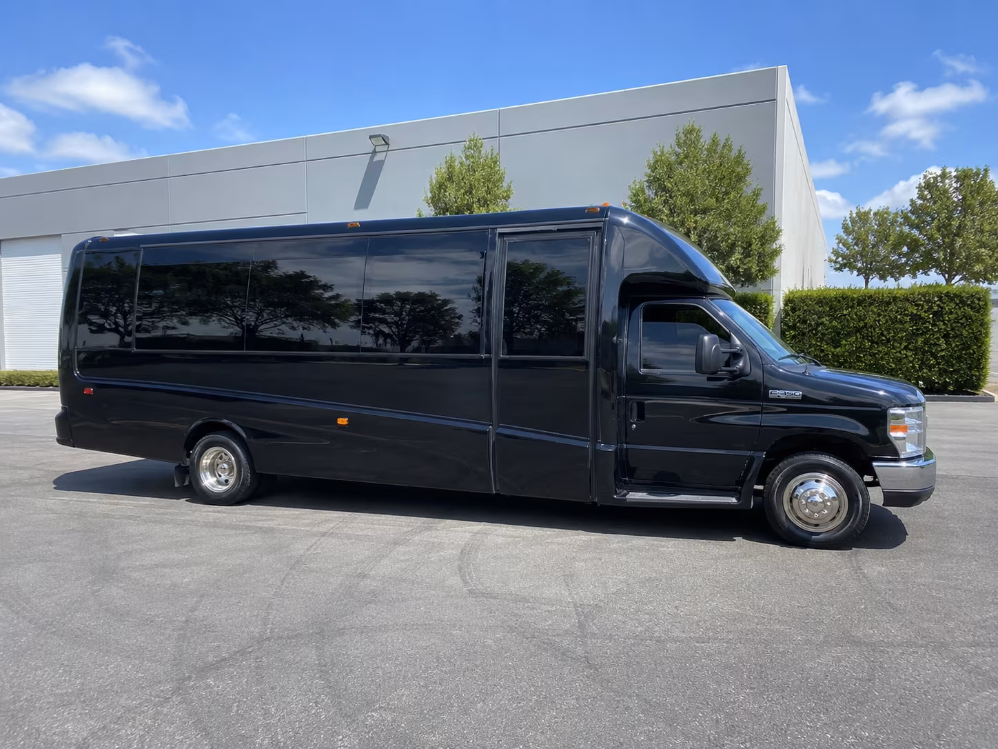 Pittsburgh Birthday, Sweet 16, & Quinceañera Party Bus Rentals